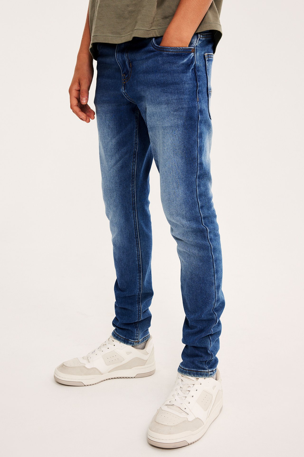 Slim-fit-joggerfarkut, joissa on 5 taskua