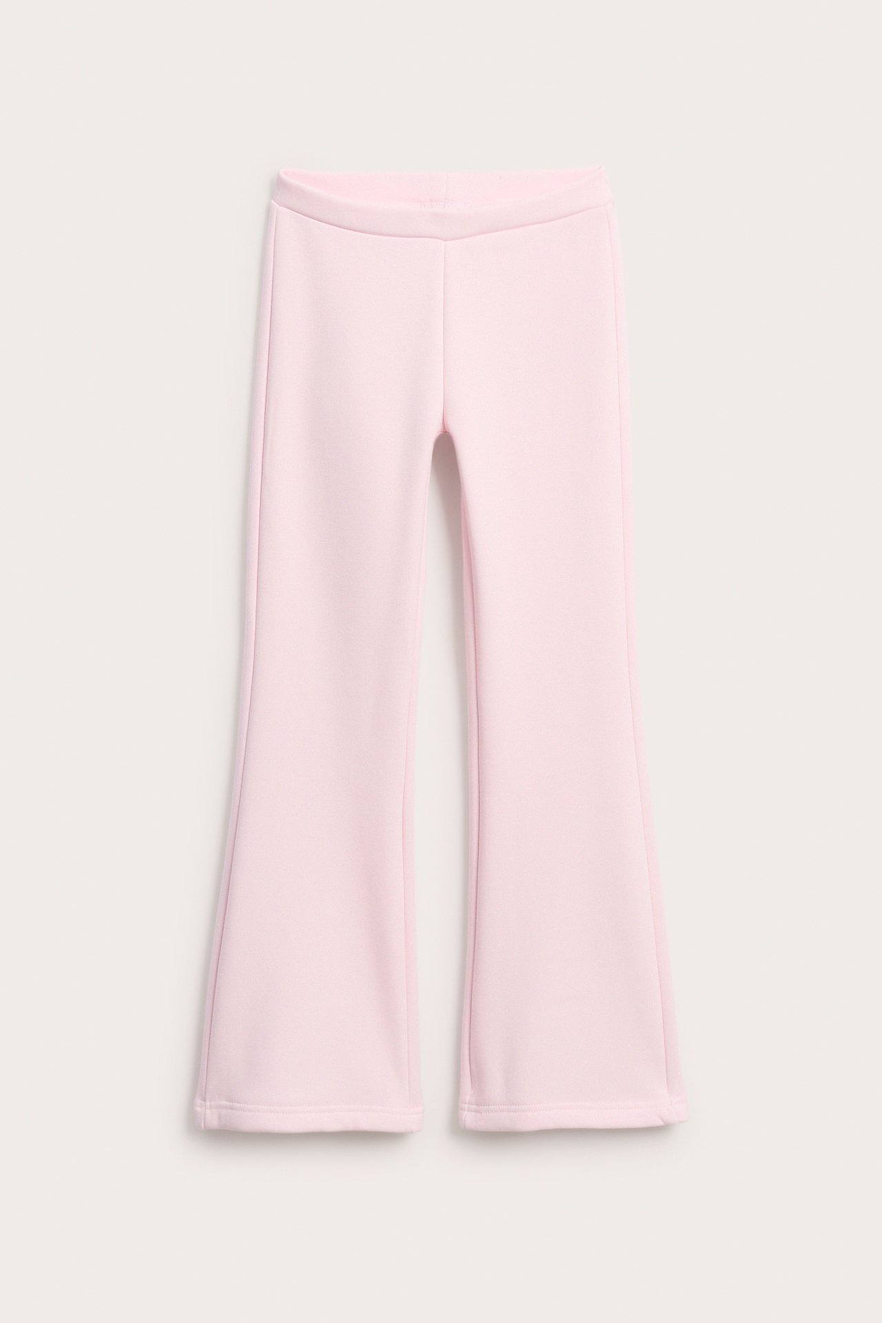 Ciepłe rozkloszowane legginsy