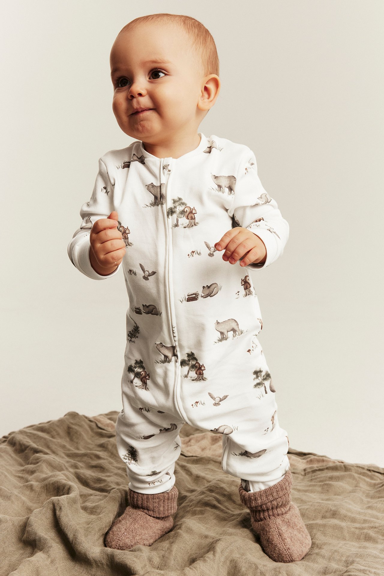 Pyjama, jossa on metsän eläimiä