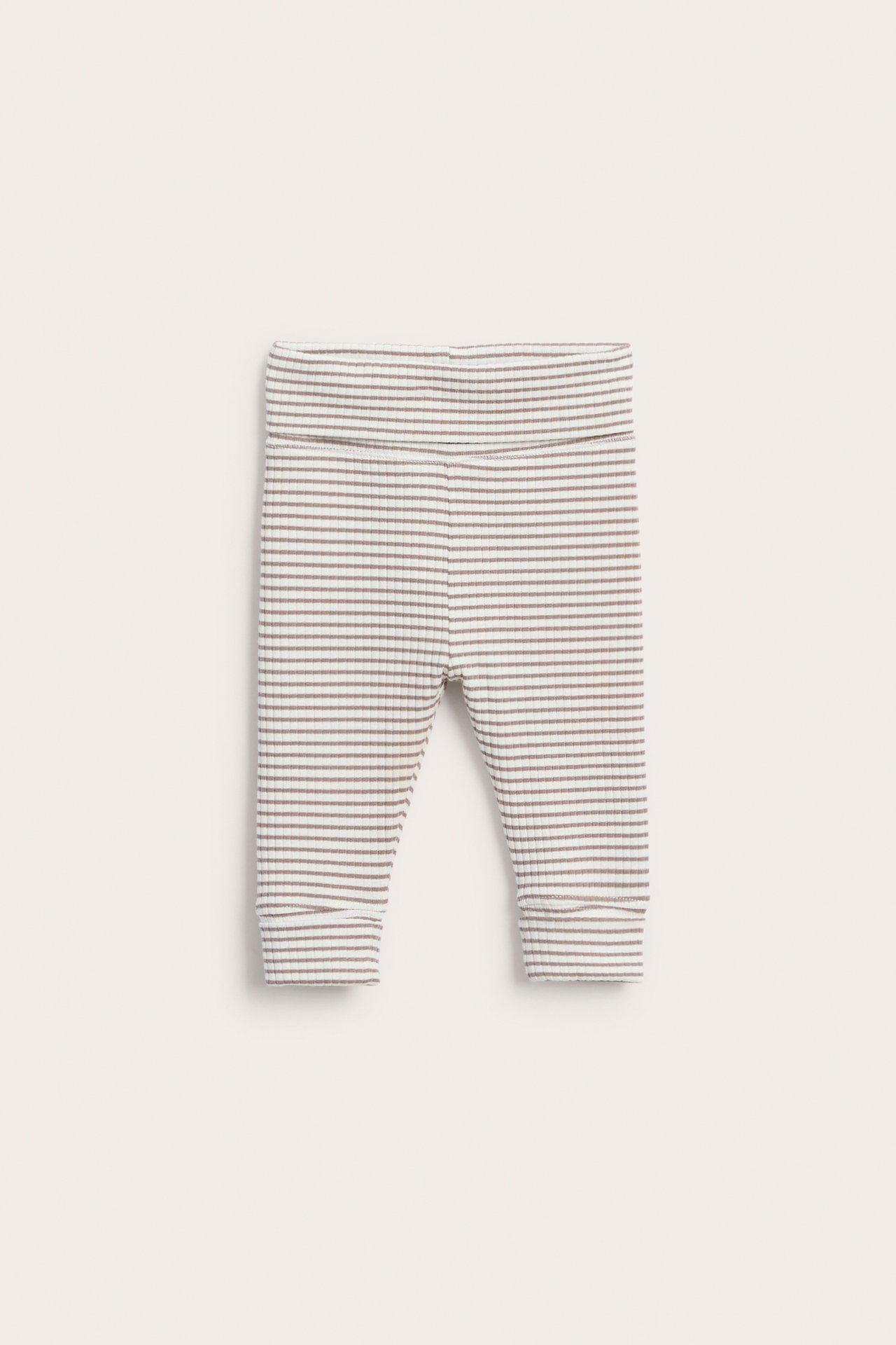 Prążkowane legginsy
