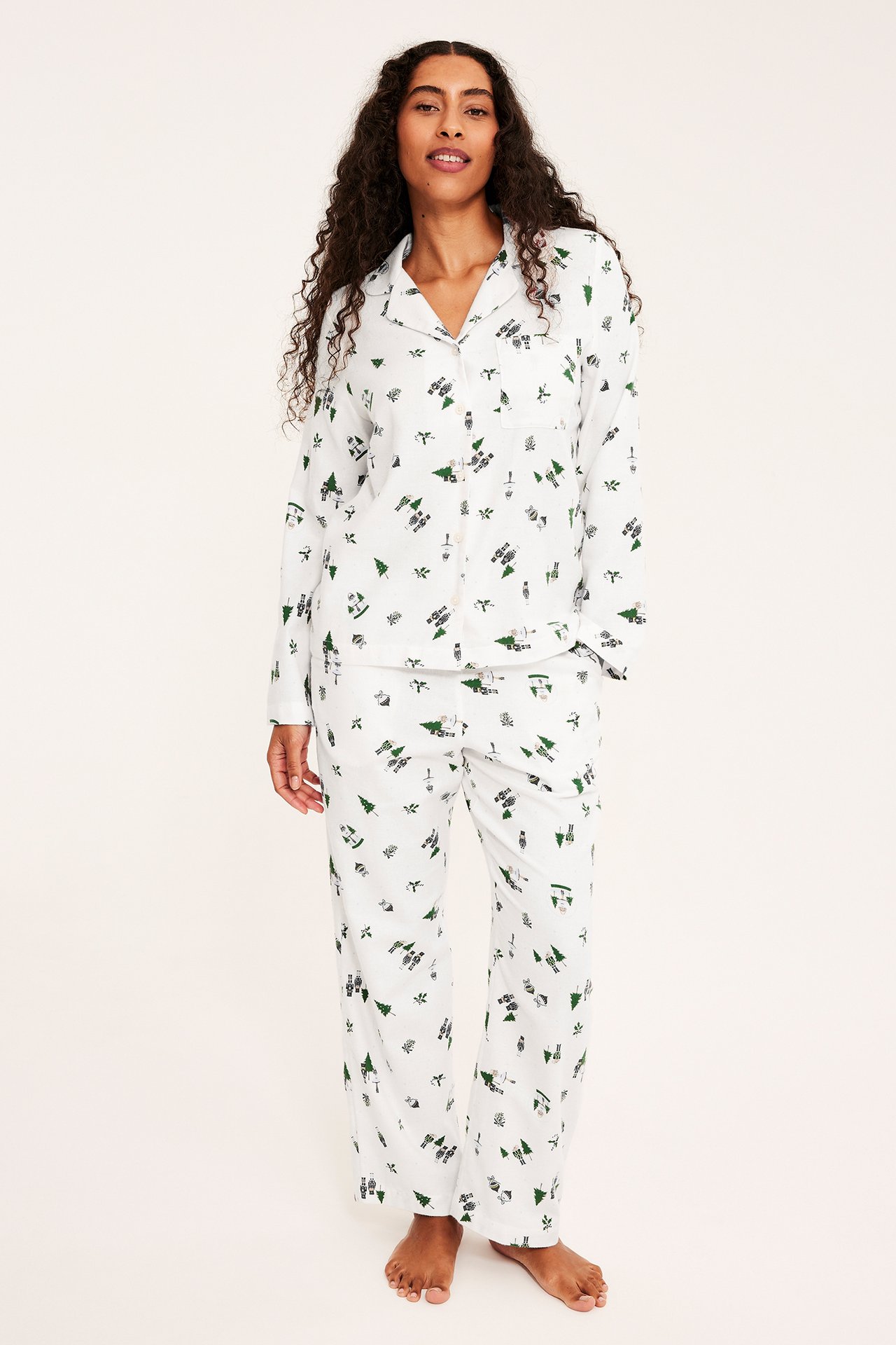Naisten flanellinen joulupyjama