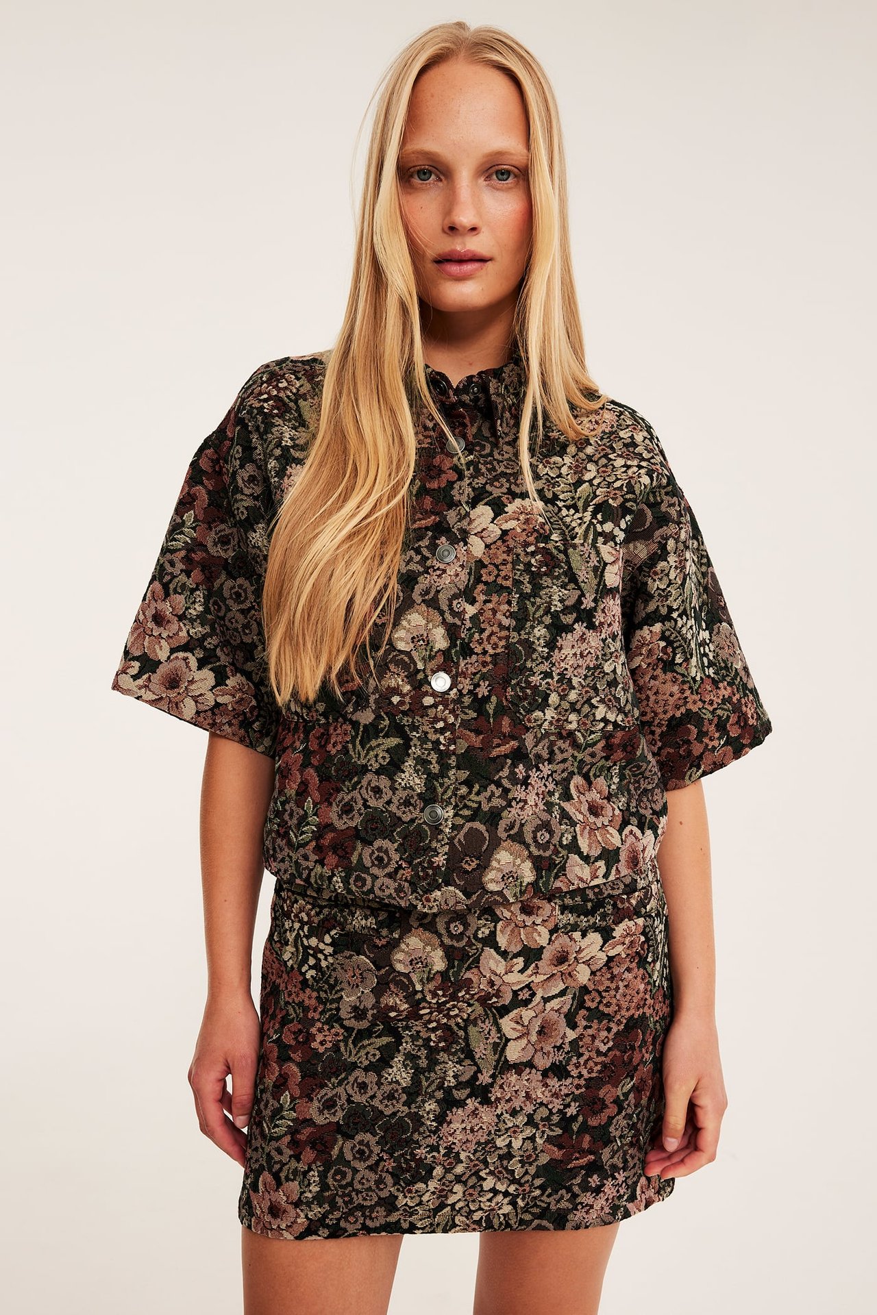 Boxig blommig topp