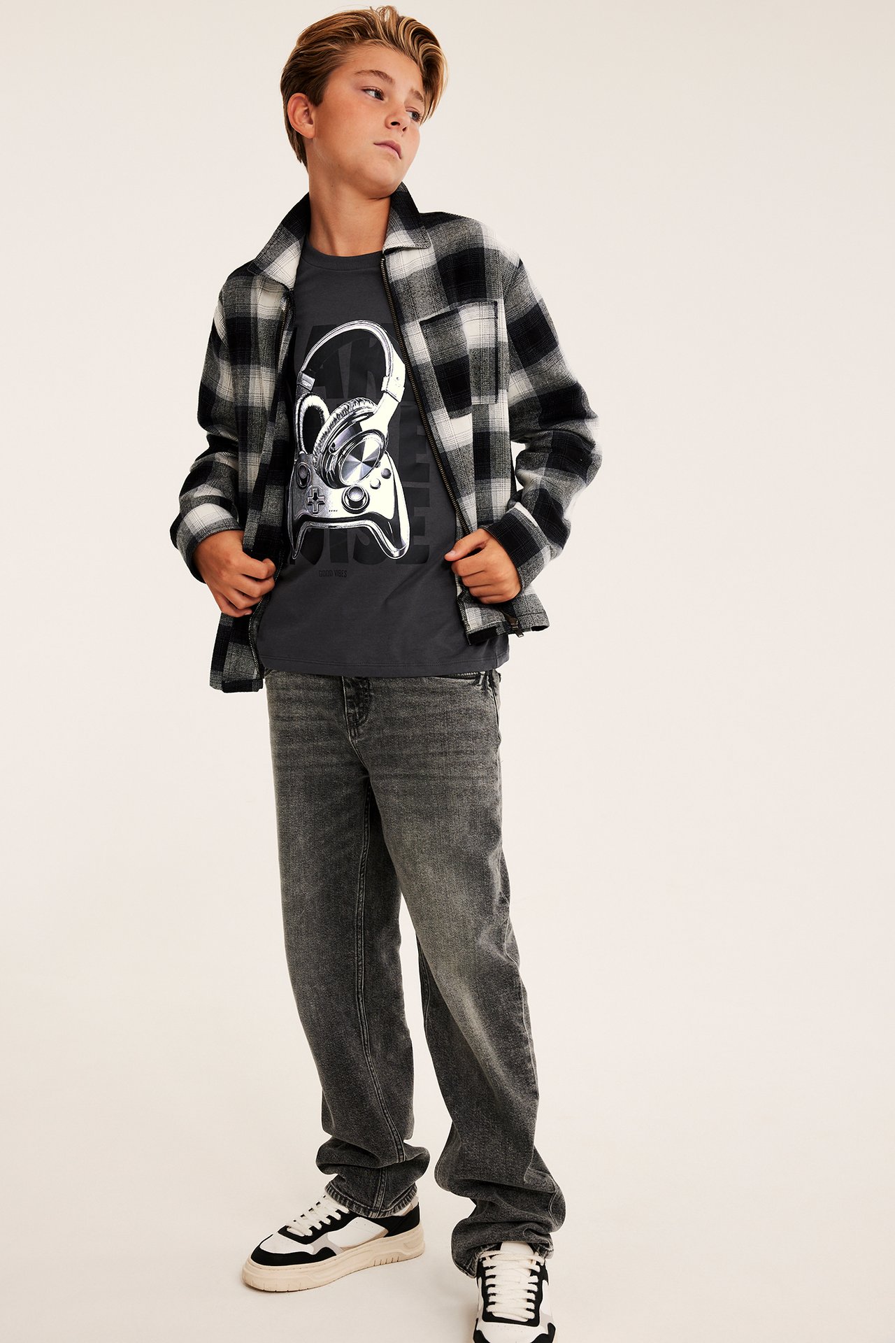 T-shirt z nadrukiem z przodu