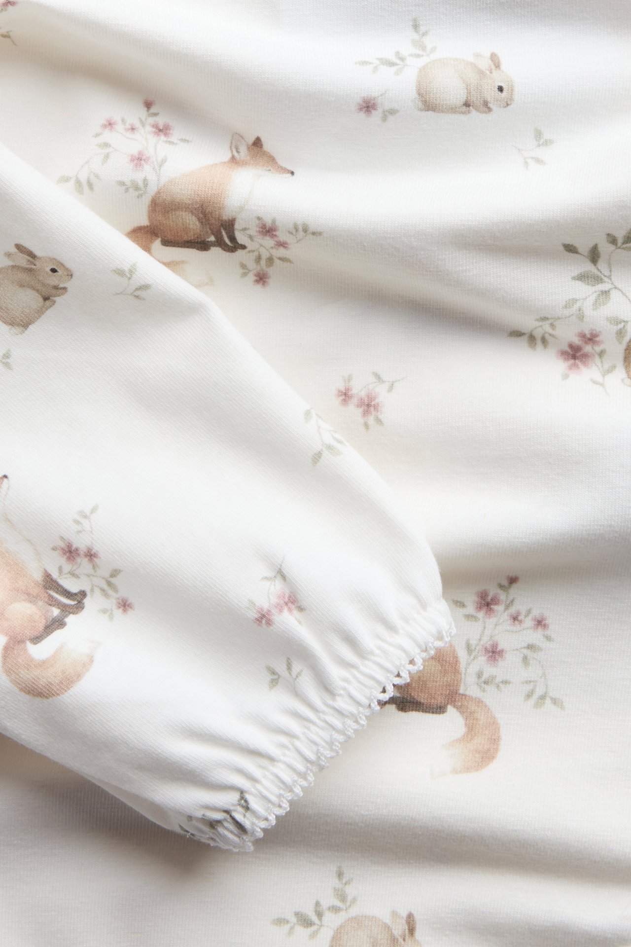 Pitkähihainen kuviollinen body