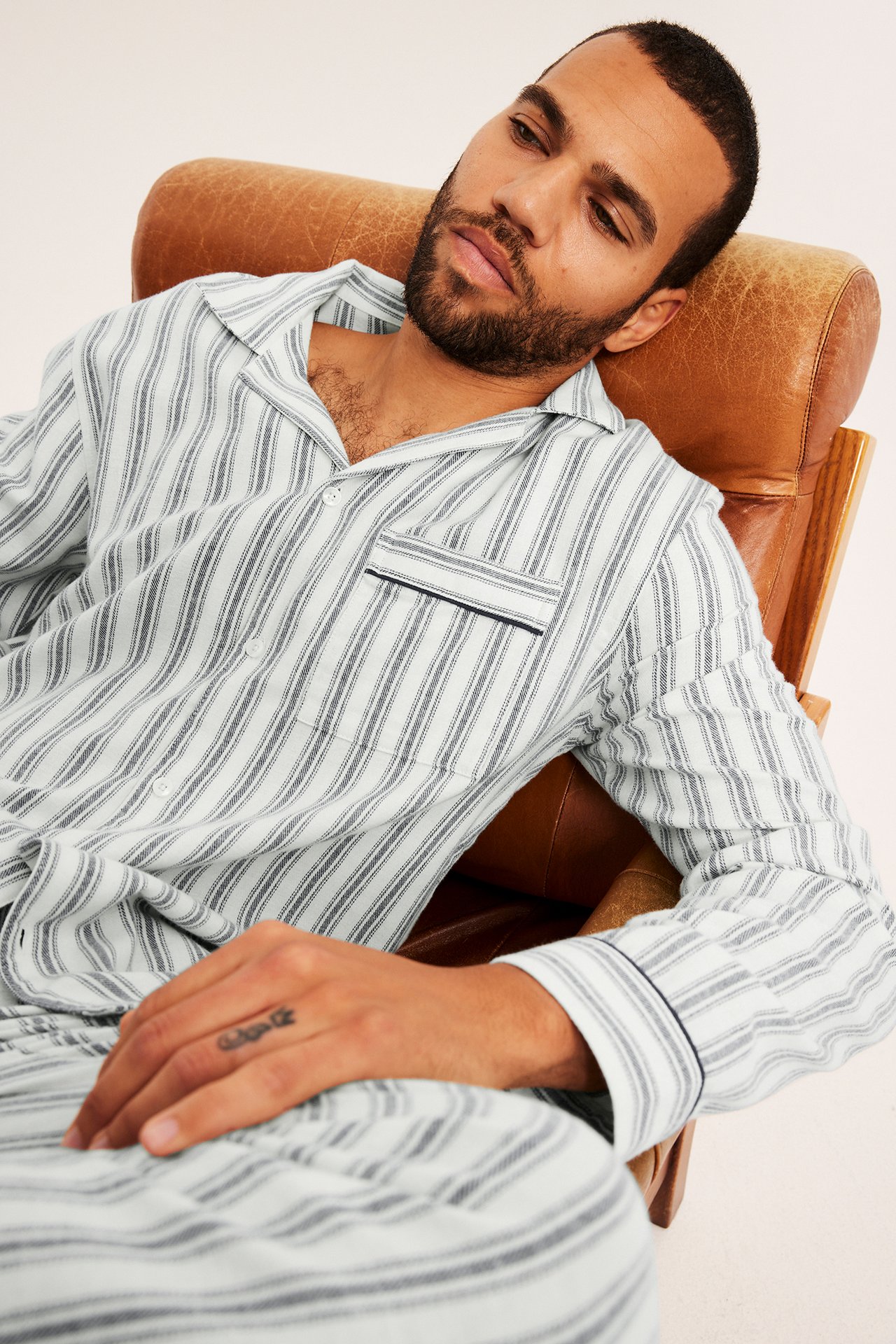 Stripete flanellpyjamassett