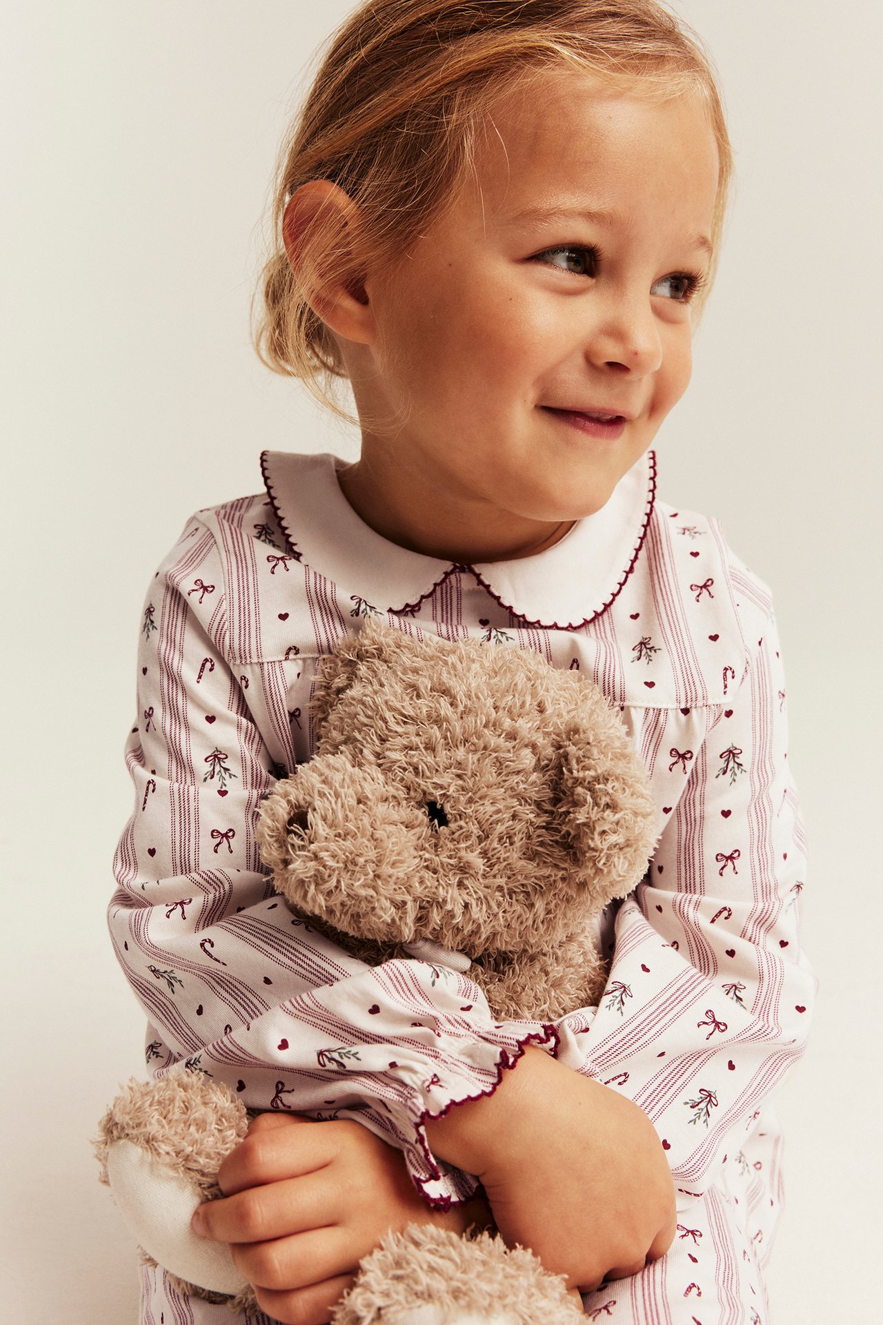 Julepyjamas med sløyfer