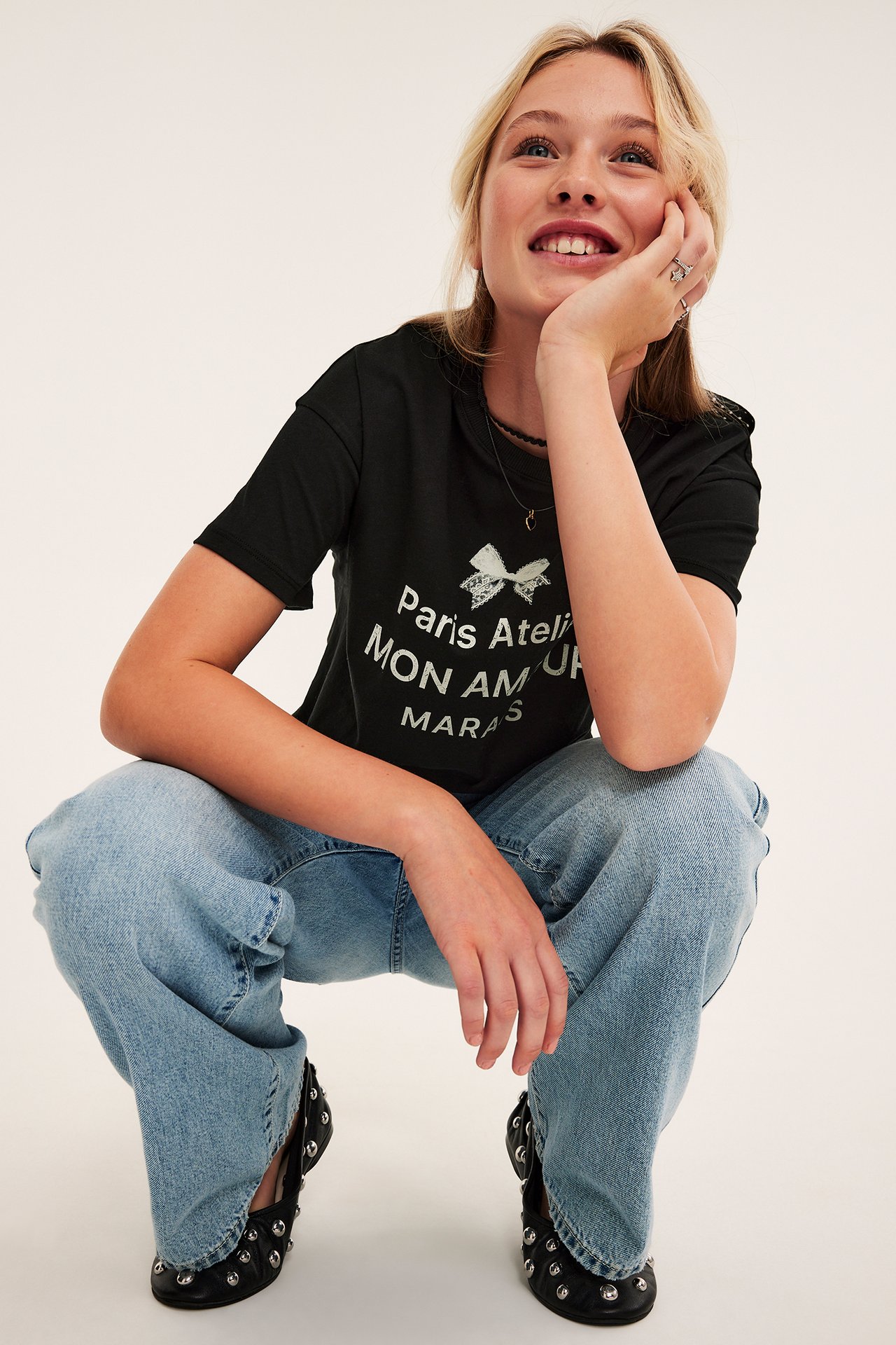T-shirt z nadrukiem i kokardą