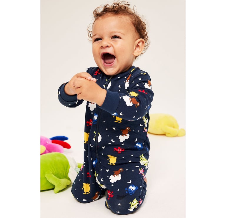 Dzieci w ubrankach z Babblarny.