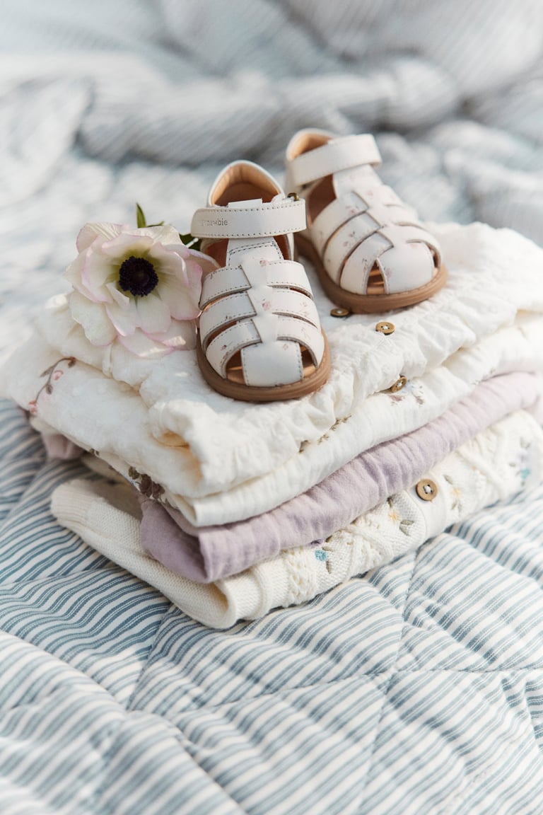 Blomstrete sandal Hällevik | Hvit | Baby | Newbie